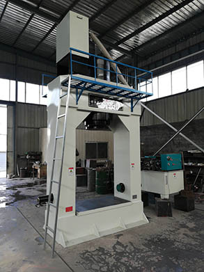 YM-500噸龍門(mén)粉碎液壓機(jī)