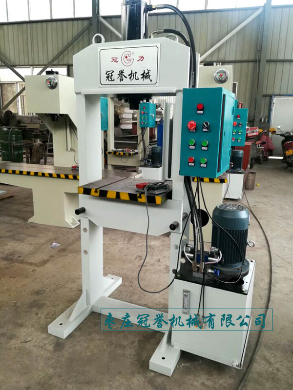 YM-20噸龍門液壓機實拍一